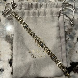 Statement gold holiday bracelet kendra Scott. Gold.